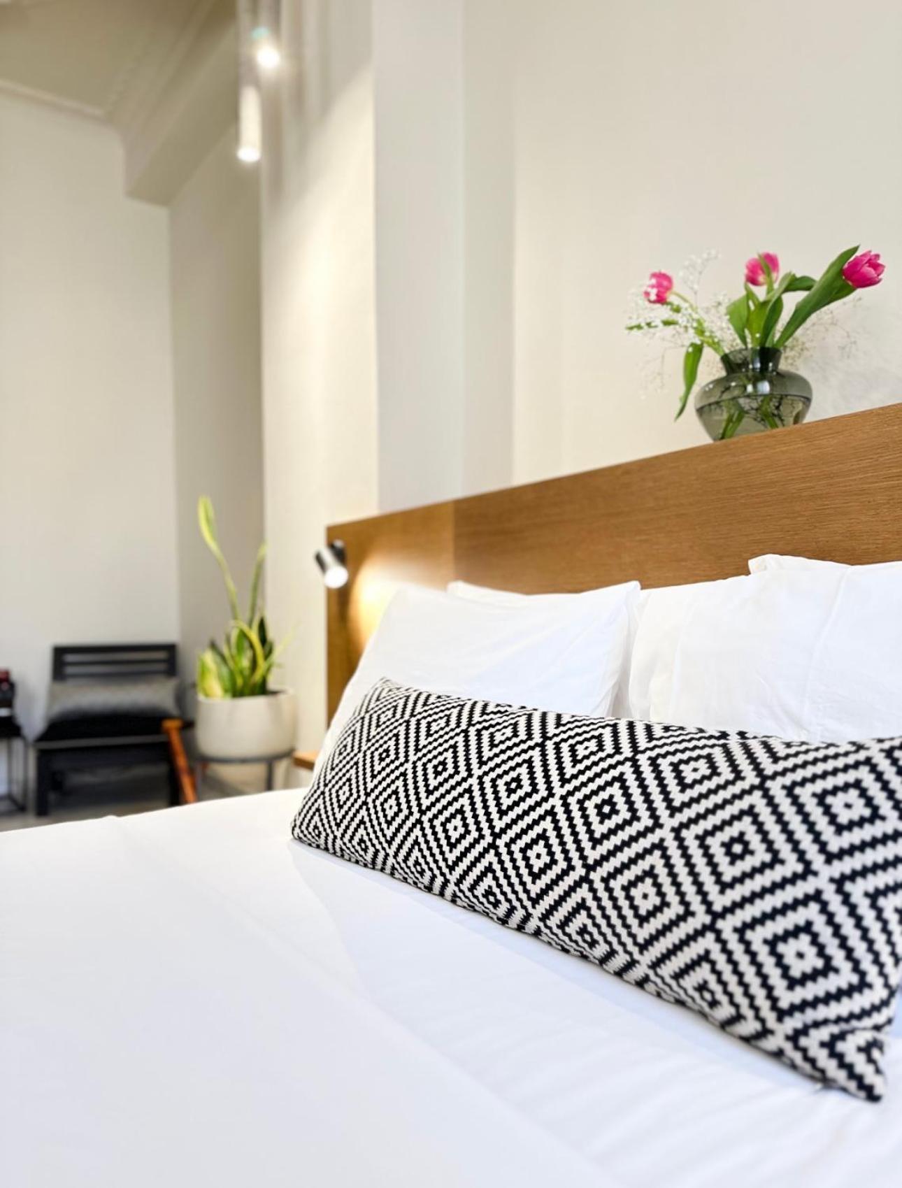 Oiko Mini Suites Ermoupoli Eksteriør billede