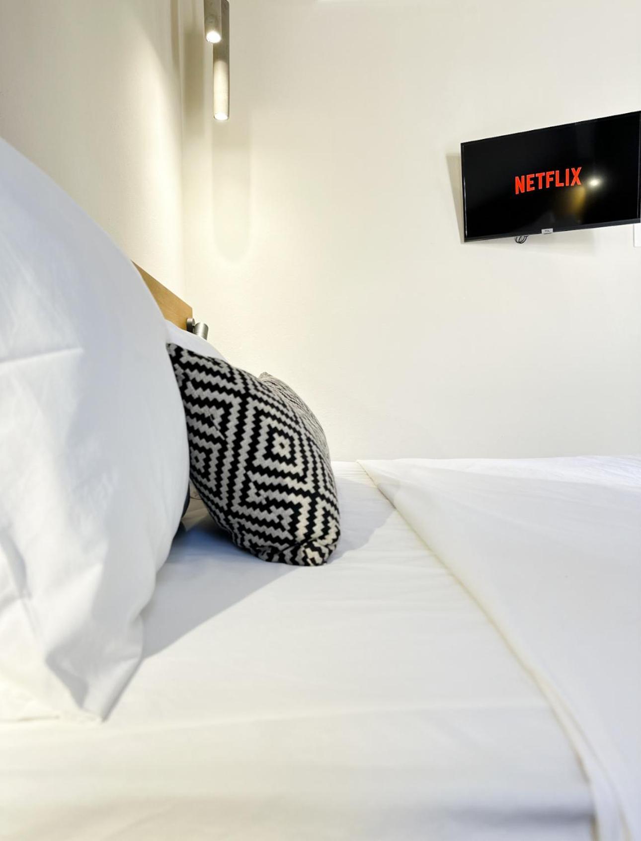 Oiko Mini Suites Ermoupoli Eksteriør billede